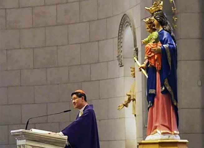 Filippine – Re-intronizzata la statua di Maria Ausiliatrice nella Cattedrale di Manila