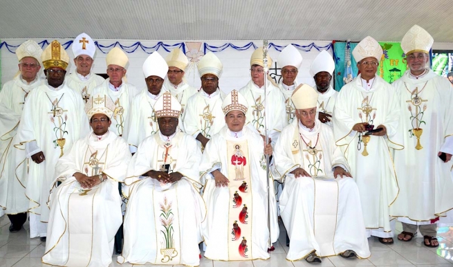 Papúa Nueva Guinea - Ordenación Episcopal de Mons. Baquero, SDB, Obispo de Kerema