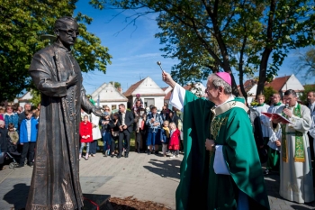 Slovakia - First statue of Blessed Titus Zeman presented