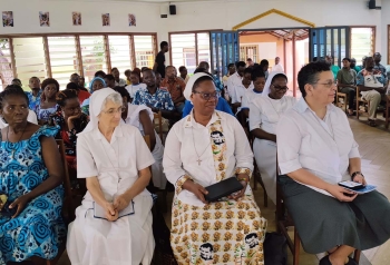 Togo - Présentation de l'Étrenne 2025 à la Famille Salésienne