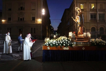 Italy – In time of crisis, celebration of "Our Lady of difficult times"