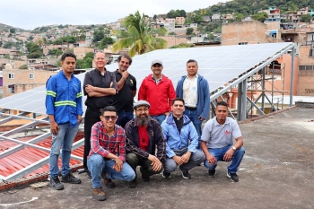 Honduras – A Paróquia Maria Auxiliadora de Comayaguela instala painéis solares para dar mais um passo em direção à sustentabilidade