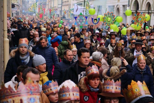 Polonia - Procesión de los Reyes Magos con la participación de los Salesianos