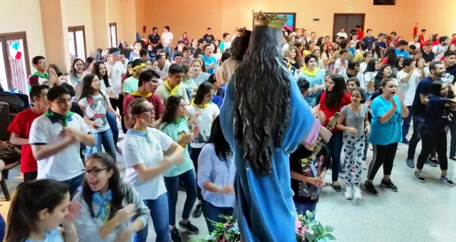 Paraguay – Unos 300 jóvenes de MJS celebran a María Auxiliadora