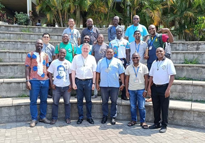 Mozambique –  Provincial Delegates of Youth Ministry in Africa-Madagascar Region journey together