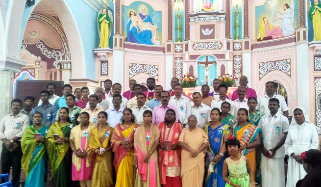 India - Promesa de 28 nuevos Salesianos Cooperadores en Puthenthurai, Tiruchy